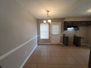 4582 Summer Creek N in Memphis, TN - Foto de edificio - Building Photo