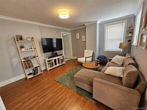 95 W Rte 59 in Clarkstown, NY - Building Photo - Building Photo