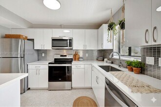 2190 NE 51st Ct in Fort Lauderdale, FL - Building Photo - Building Photo