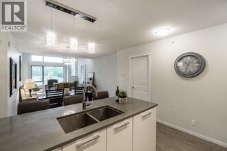 1128 Kensal Pl in Coquitlam, BC - Building Photo - Building Photo