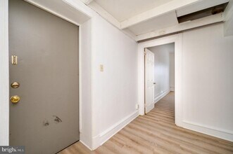 302 W Main St in Kutztown, PA - Building Photo - Building Photo