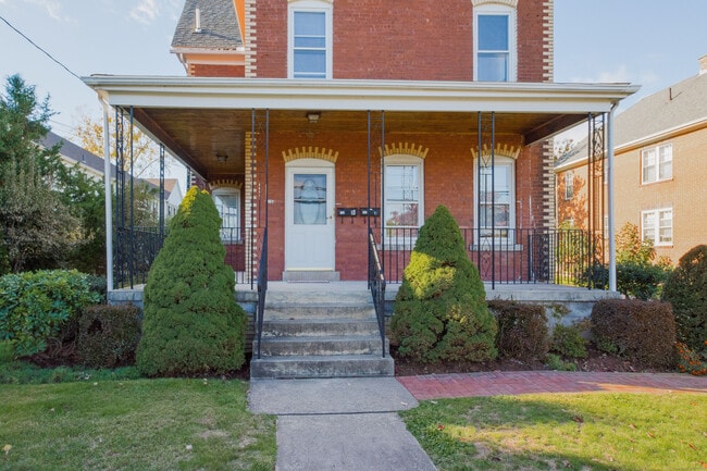 property at 181 Newington Rd