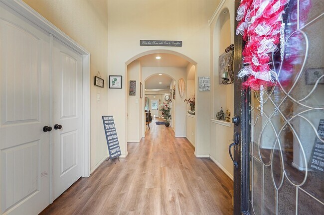 111 Quail Meadow Dr in Conroe, TX - Building Photo - Building Photo