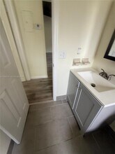 472 Glenwood Dr in West Palm Beach, FL - Building Photo - Building Photo