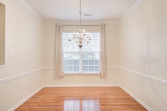 6524 Overland Park Dr in Greensboro, NC - Building Photo - Building Photo