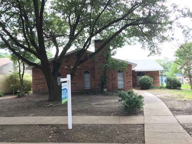 property at 446 Thistle Dr