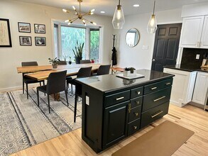 1689 S Kearney St in Denver, CO - Foto de edificio - Building Photo