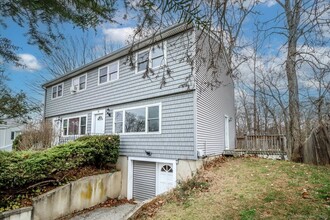 32 Pleasant St in Bethel, CT - Building Photo - Building Photo