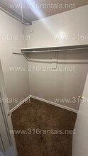 407 N Clayton Ave in Wichita, KS - Building Photo - Building Photo