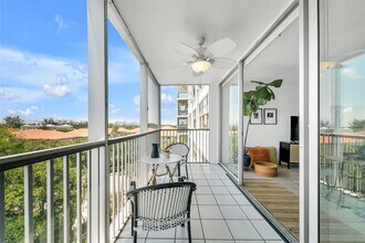 150 Ocean Ln Dr in Key Biscayne, FL - Building Photo - Building Photo