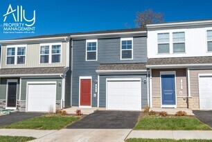 44 Sophie Kathryn Dr in Barboursville, VA - Building Photo