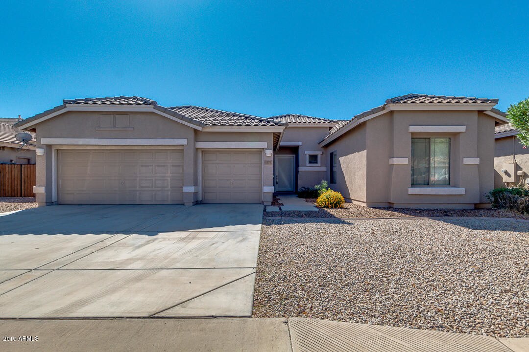 3279 E Bridgeport Pkwy in Gilbert, AZ - Building Photo