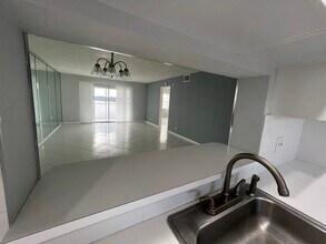 12950 SW 13th St, Unit 409D in Pembroke Pines, FL - Building Photo - Building Photo