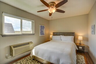 407 S 94th Pl in Milwaukee, WI - Building Photo - Building Photo