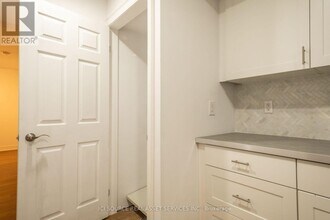 96 Markham St in Toronto, ON - Building Photo - Building Photo