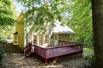 3609 Riverwood Ct in Greensboro, NC - Building Photo - Building Photo