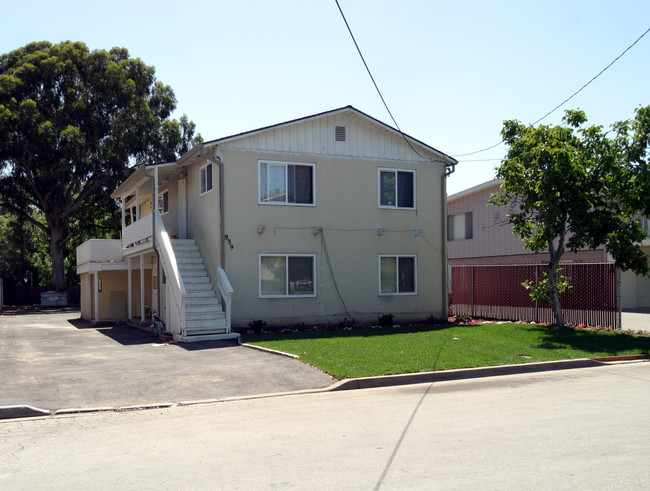 939 Rich Ave in Mountain View, CA - Foto de edificio - Building Photo