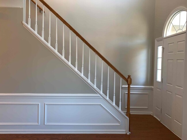 6928 Neuhoff Ln in Charlotte, NC - Building Photo - Building Photo