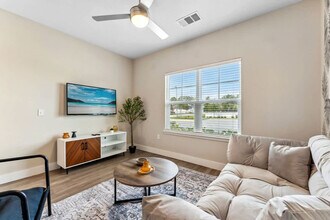 12630 Dream Fls Cir in Orlando, FL - Building Photo - Building Photo