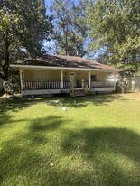 70319 L St in Covington, LA - Building Photo
