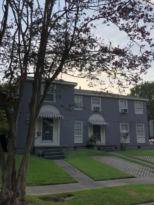 2562 Rittiner Dr, Unit 2562 in Baton Rouge, LA - Foto de edificio