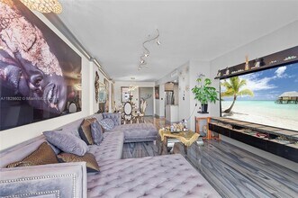 1345 Lincoln Rd in Miami Beach, FL - Building Photo - Building Photo