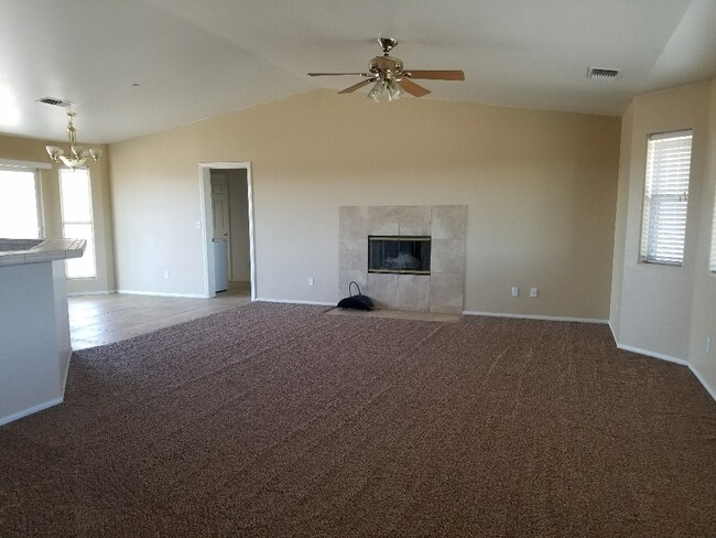 7015 Cascade Rd in Joshua Tree, CA - Building Photo - Building Photo