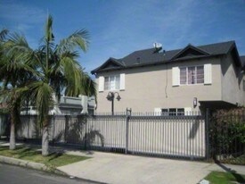 6207 Banner Ave in Los Angeles, CA - Building Photo