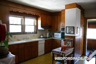 51 Windsor Rd in Medford, MA - Building Photo - Building Photo