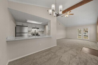 1914 Valley Hill Cir in Austin, TX - Building Photo - Building Photo