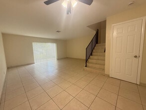 7903 SW 9th St in North Lauderdale, FL - Building Photo - Building Photo