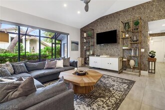 27052 Kindlewood Ln in Bonita Springs, FL - Building Photo - Building Photo