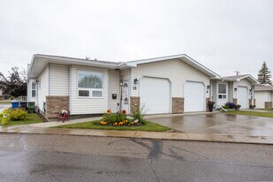 Village Park Estates in Red Deer, AB - Building Photo