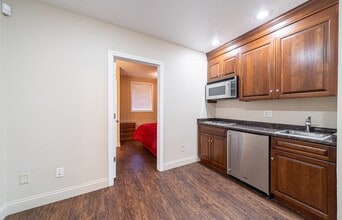Student Rental 627 N Saint Peter St in South Bend, IN - Building Photo - Building Photo
