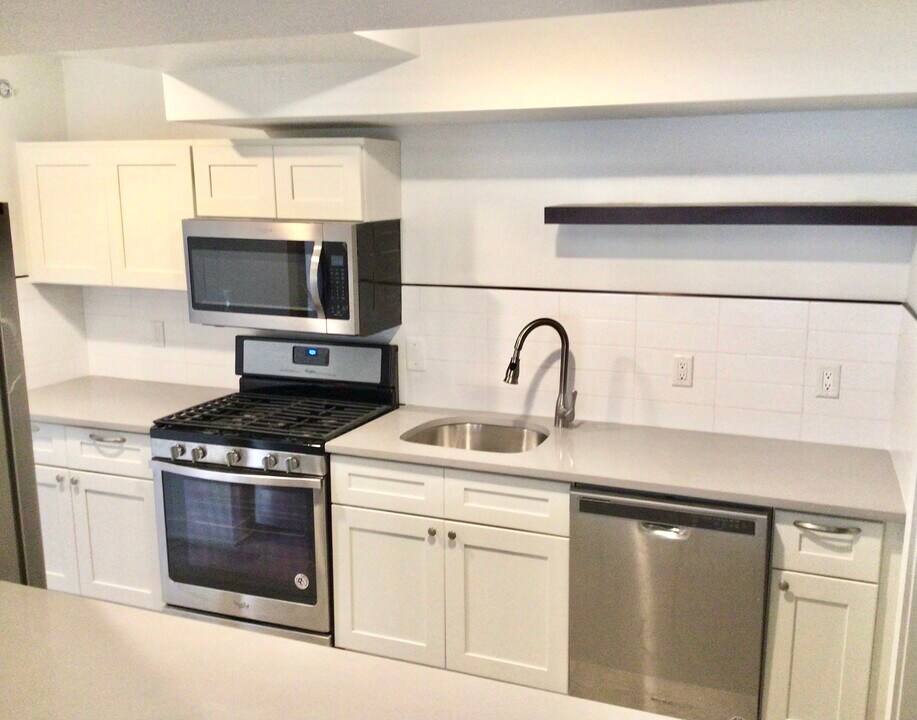 912 Bergenline Ave, Unit 2 in Union City, NJ - Foto de edificio
