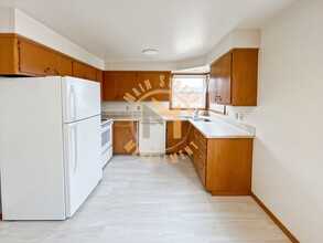 623 E Longview Dr in Appleton, WI - Building Photo - Building Photo