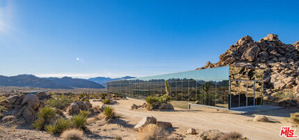 8198 Uphill Rd in Joshua Tree, CA - Building Photo - Building Photo