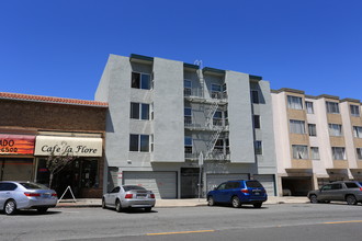 1330 Irving St in San Francisco, CA - Building Photo - Building Photo