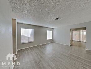 1567 S Christy Ln in Las Vegas, NV - Building Photo - Building Photo