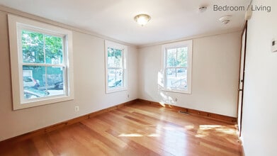 98 Sciarappa St, Unit 98 Sciarappa Unit B in Cambridge, MA - Building Photo - Building Photo