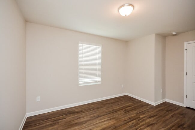 3835 Place Dr in Loganville, GA - Building Photo - Building Photo