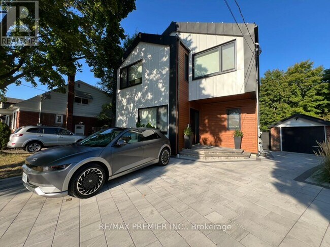 property at 7 Glen Eden Crescent