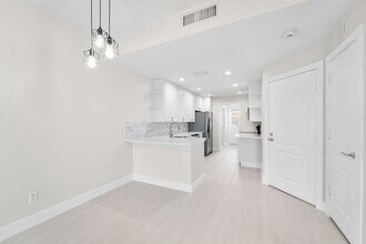 122 Ashley Ct in Jupiter, FL - Building Photo - Building Photo