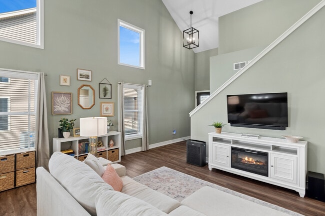 534 Sudbury Cir in Oswego, IL - Building Photo - Building Photo