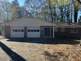 4141 Hickory Dr in Powder Springs, GA - Building Photo