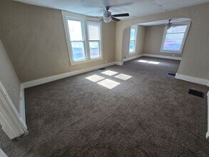 2122 Jones St in Sioux City, IA - Building Photo - Building Photo