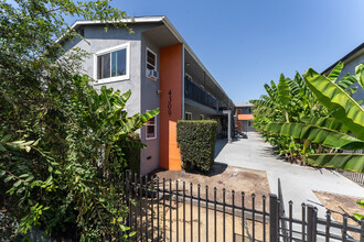 4309 W Adams Blvd in Los Angeles, CA - Building Photo - Primary Photo