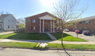 646 S Hawley Rd, Unit 104 in Milwaukee, WI - Foto de edificio - Building Photo