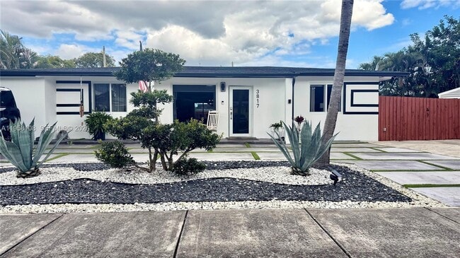 3817 SW 33rd Ct in West Park, FL - Building Photo - Building Photo