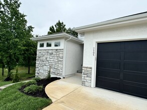 1505 SW Heartwood Dr in Lee's Summit, MO - Building Photo - Building Photo